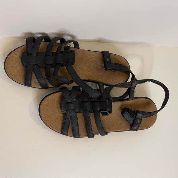 Clarks black sandals - Picture 2 of 4
